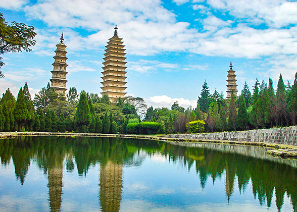 Three Pagodas, Dali