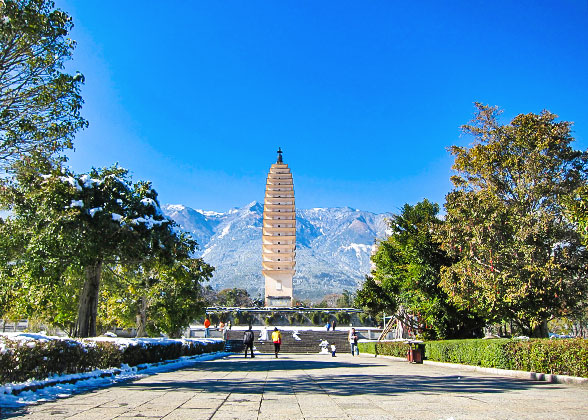 Three Pagodas, Dali
