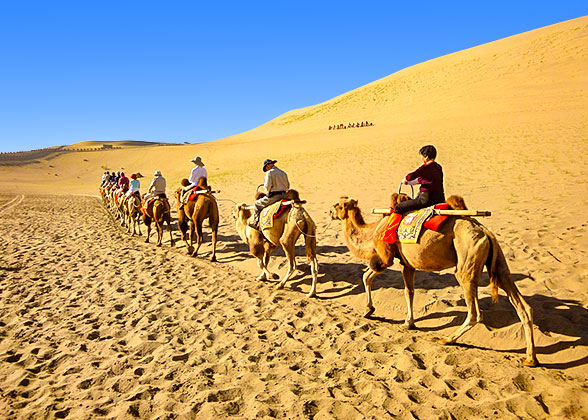 Echoing-Sand Mountain, Dunhuang