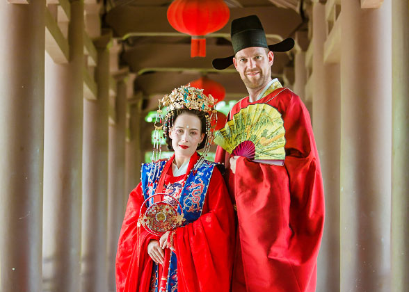 Wearing Chinese Hanfu