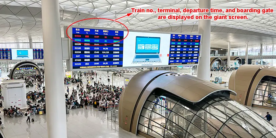 Information Screen in the Station Hall
