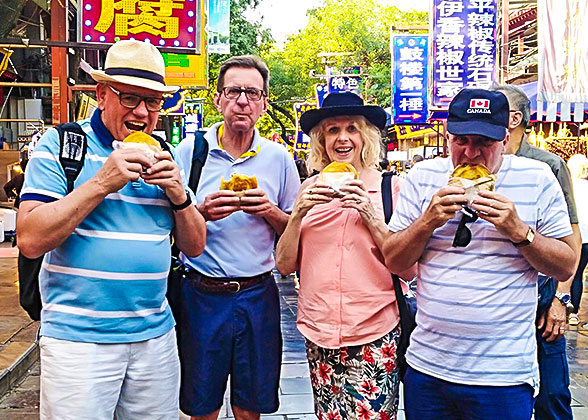 Taste Chinese Burger at Muslim Bazaar