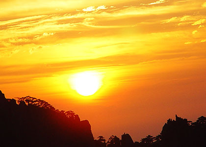 Sunrise over Mt. Huangshuan